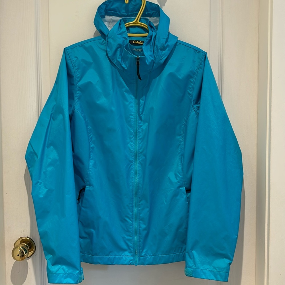 Cabelas raincoat